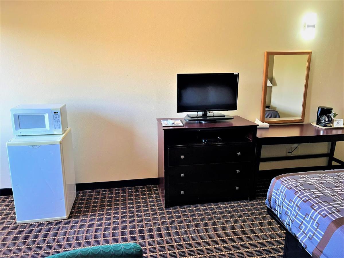 Designer Inn And Suites Toledo Exteriér fotografie